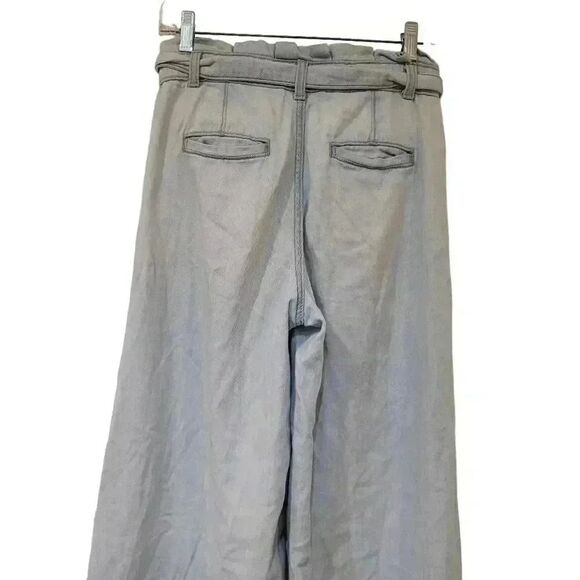 Banana Republic Women's Light Wash Cotton/Lyocell Belted High Rise Wide Leg Jean - Picture 5 of 8